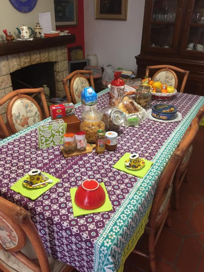 B&B Filomena Santa Giusta Esterno foto