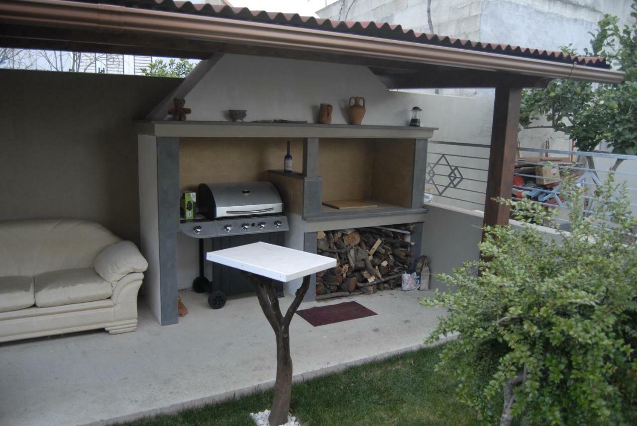 B&B Filomena Santa Giusta Esterno foto