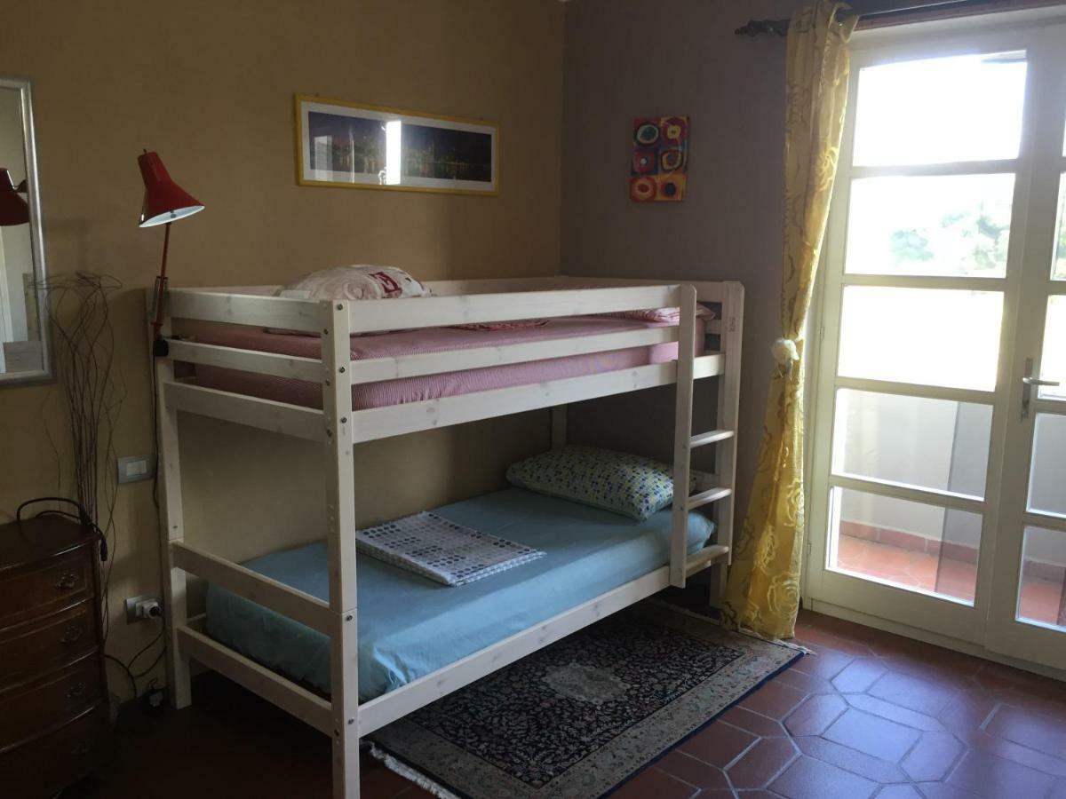 B&B Filomena Santa Giusta Esterno foto
